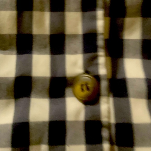 Plaid ruffle strap crop top with buttons size large - Picture 3 of 5